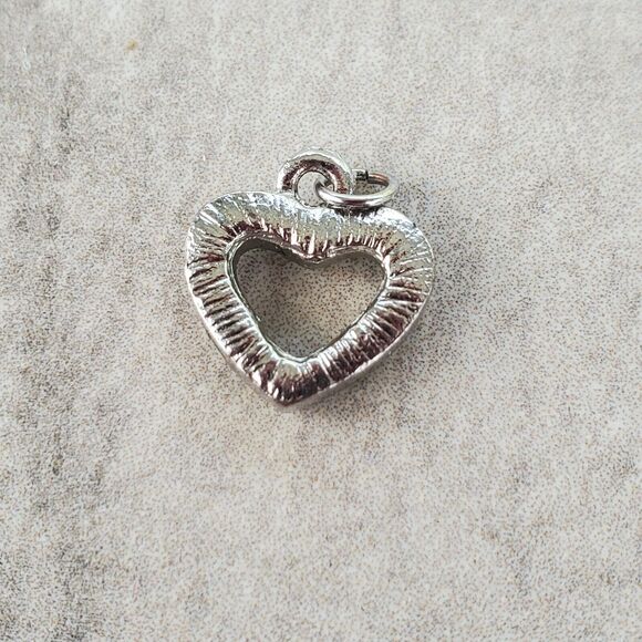 Heart Pendant With Simulated Shiny Stones 3/8" - Picture 3 of 3